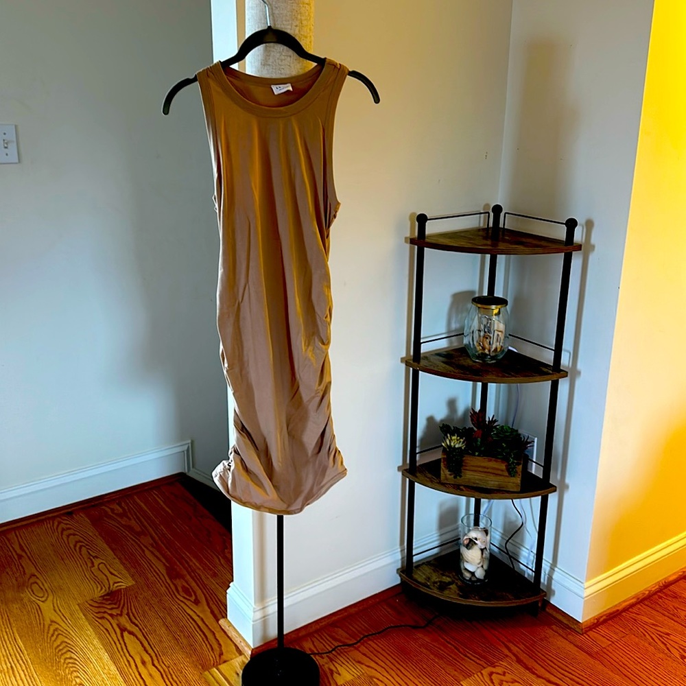 Le Lis Body Con Tan Mini Dress